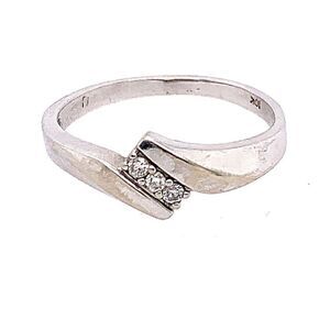 10k 3-Diamond Ring  
